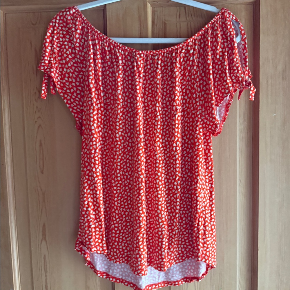 Elegant Red Women's Blouse nwot Off shoulder option unique loop on sleeve